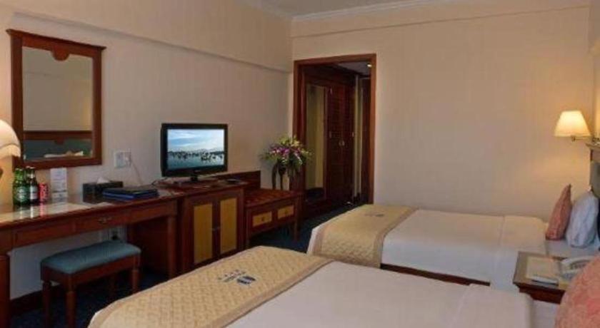 Huu Nghi Hotel Haiphong Exterior foto