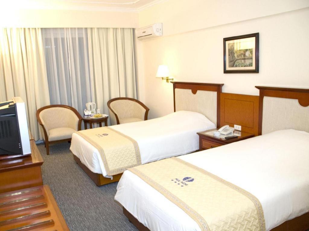 Huu Nghi Hotel Haiphong Exterior foto